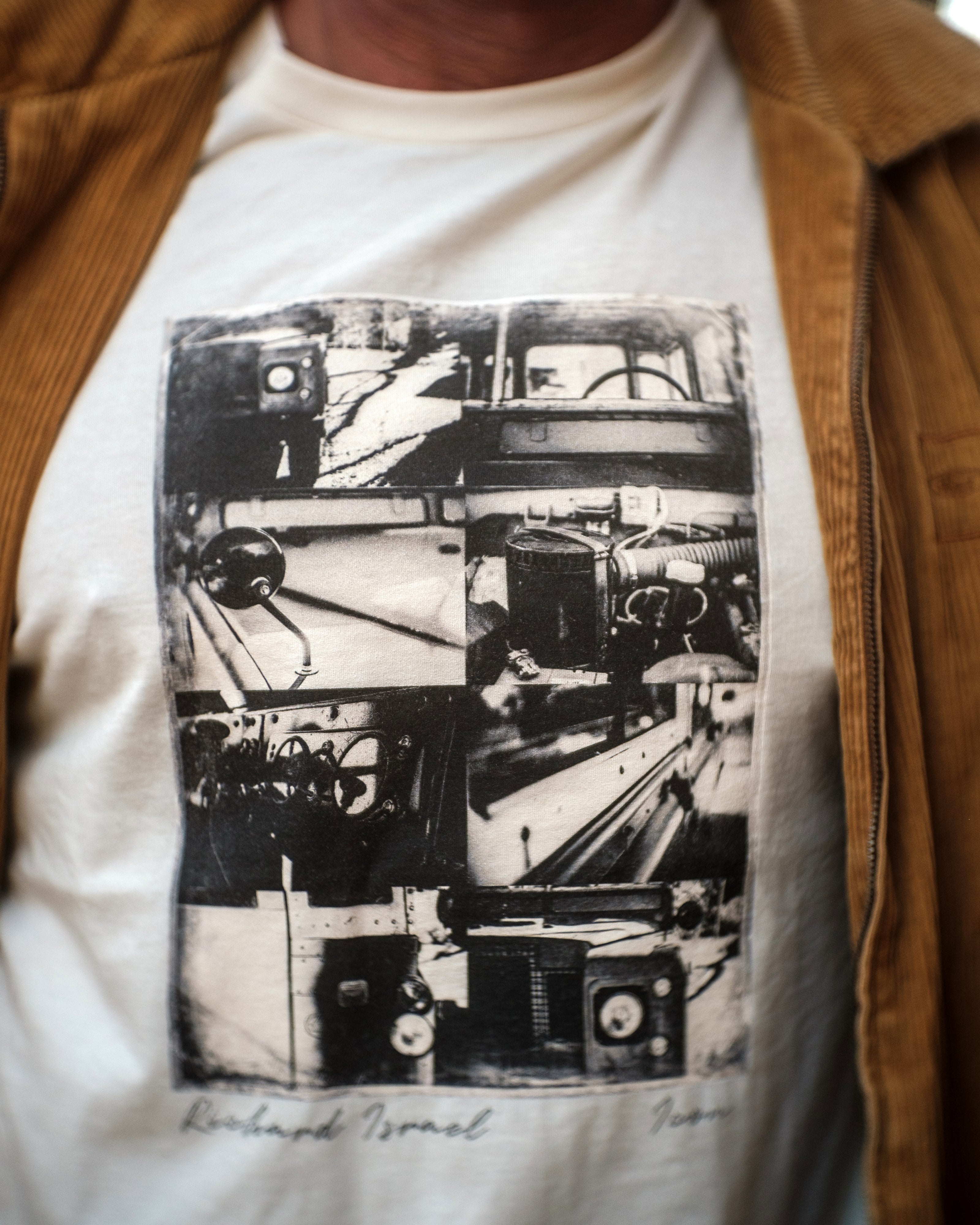 Vintage Land Rover Collage T-Shirt – Retro Photography Graphic Tee